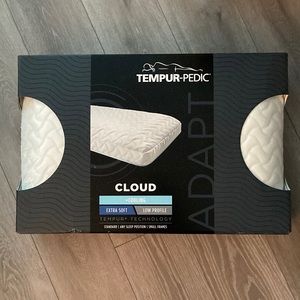 Tempur-pedic pillow  brand new